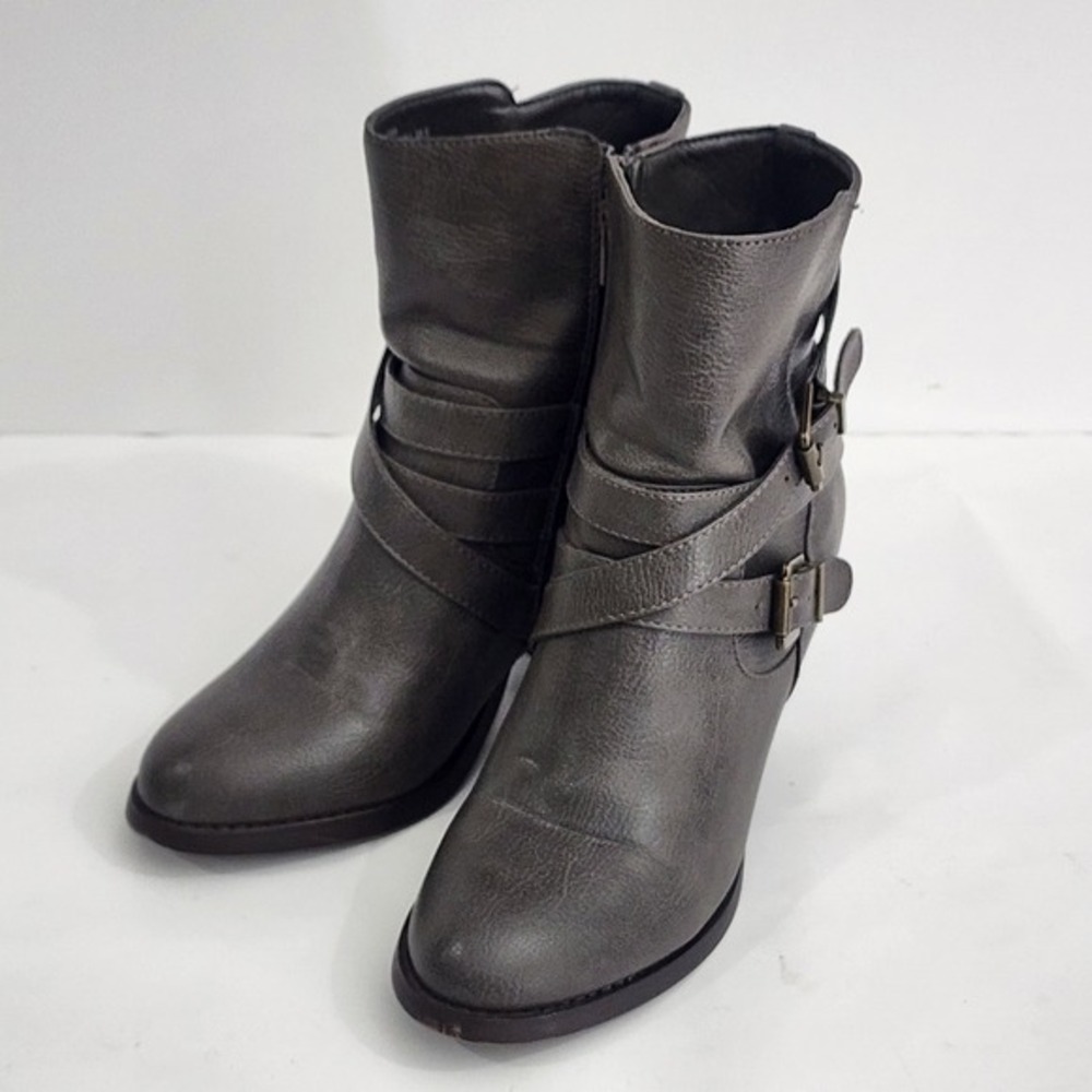 PRICE DROP JustFab Willena Size 8 Gray Heeled Boot ZR2-243